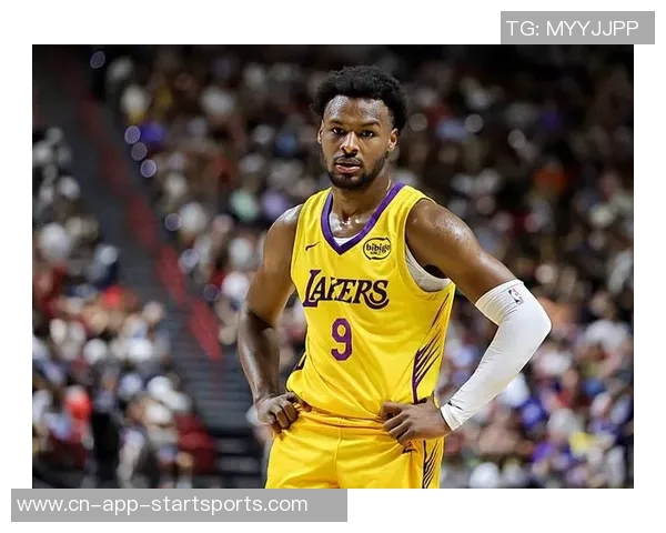 夸梅:布朗尼若想首发需提升接球投篮能力不能只依赖老爸的三分训练 夸梅:布朗尼若想首发需提升接球投篮能力不能只依赖老爸的三分训练