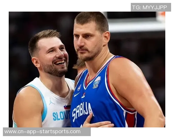 约基奇半场状态火热5投4中轻松斩获14分5篮板2助攻 约基奇半场状态火热5投4中轻松斩获14分5篮板2助攻