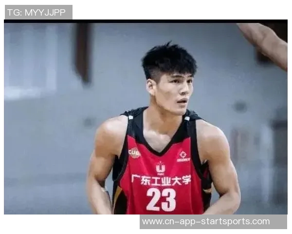 陈国豪砍下14分3前场板展现实力表示将继续努力做好自己的事情