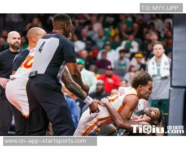 斯玛特调侃热火替补席遭裁判技术犯规引发热议 斯玛特调侃热火替补席遭裁判技术犯规引发热议