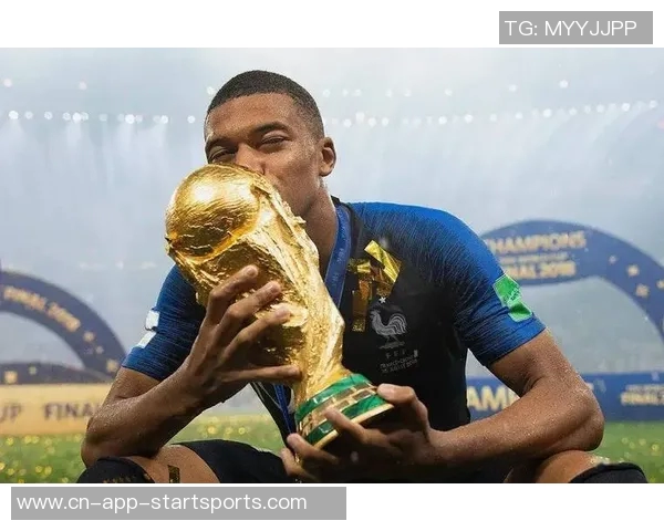 毫无悬念！姆巴佩荣膺皇马九月最佳球员表现惊艳五场七球一助攻