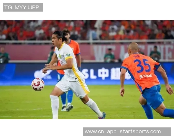 国安队员张玉宁池忠国伤愈归队回京备战新赛季 国安队员张玉宁池忠国伤愈归队回京备战新赛季