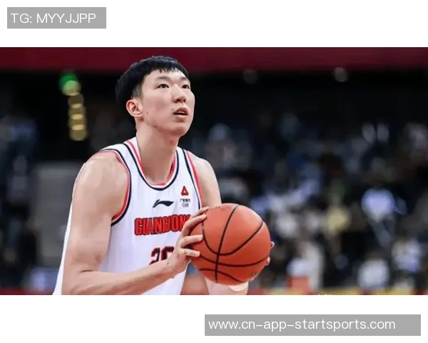 周琦首次现场观赛感受男双比赛魅力轻松3-0胜利乐趣无穷 周琦首次现场观赛感受男双比赛魅力轻松3-0胜利乐趣无穷